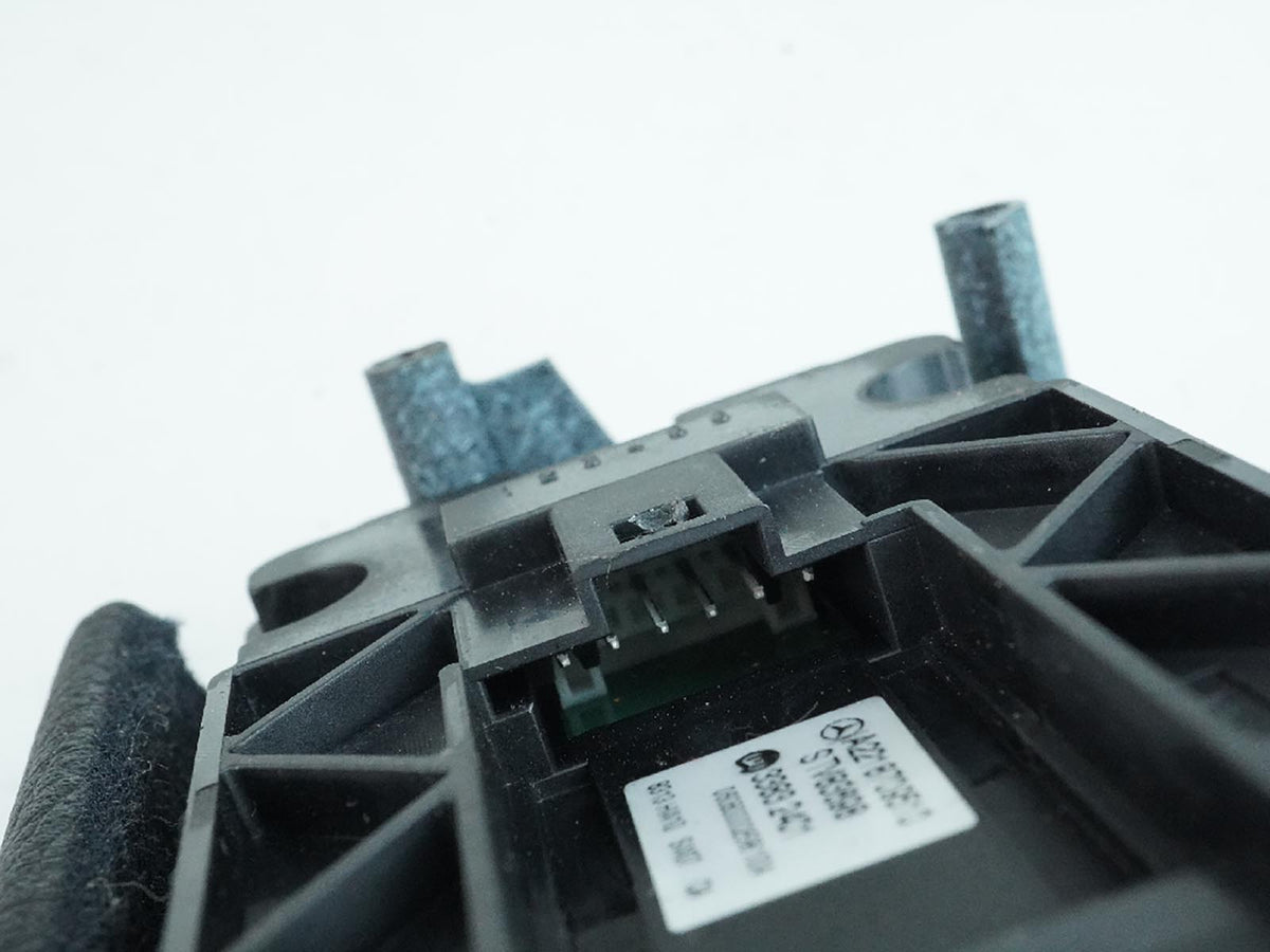 2009-2013 Mercedes S-Class W221 Power Window Sunshade Switch Rear Right OEM