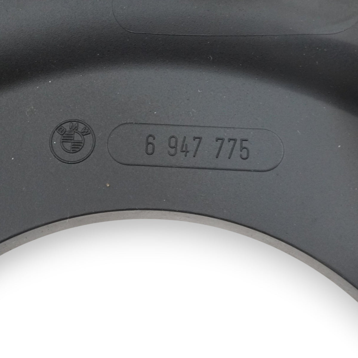04-10 BMW 645i 650i M6 E63 E64 Steering Column Ring Cover Panel Trim 6947775 OEM