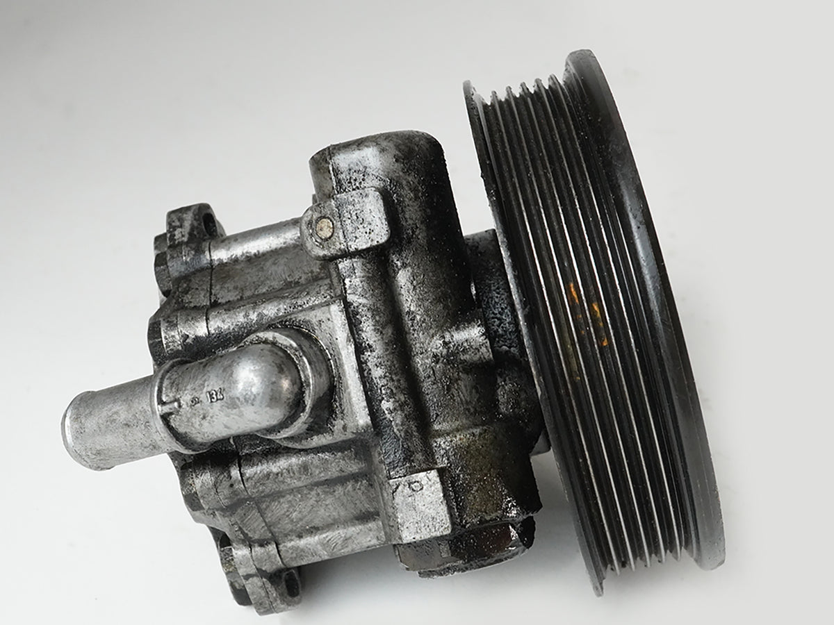 2010 - 2019 Jaguar Xj Xjl Power Pump Motor W Pulley 8W933D673Da Front OEM