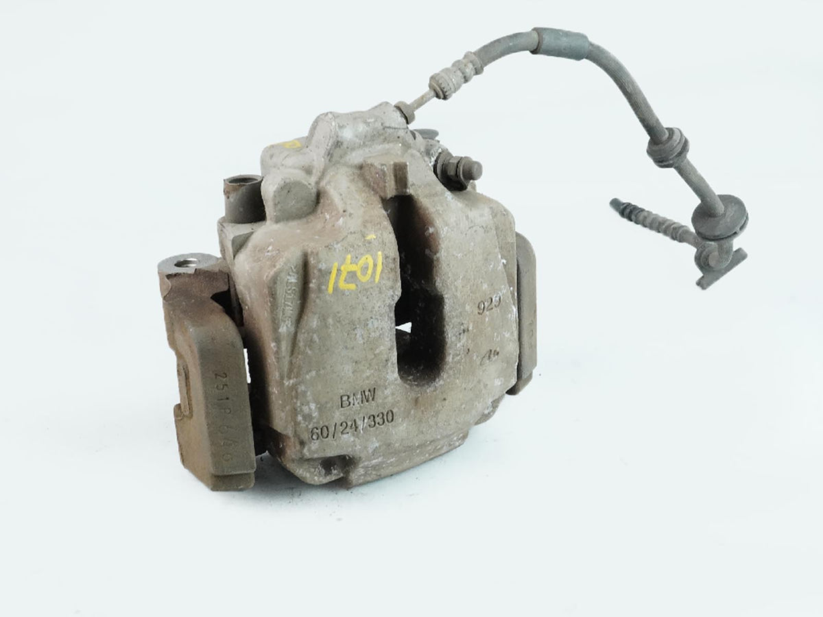 2011 - 2016 Bmw 5 Series F10 Xdrive Caliper Brake W Pads Front Passenger Right