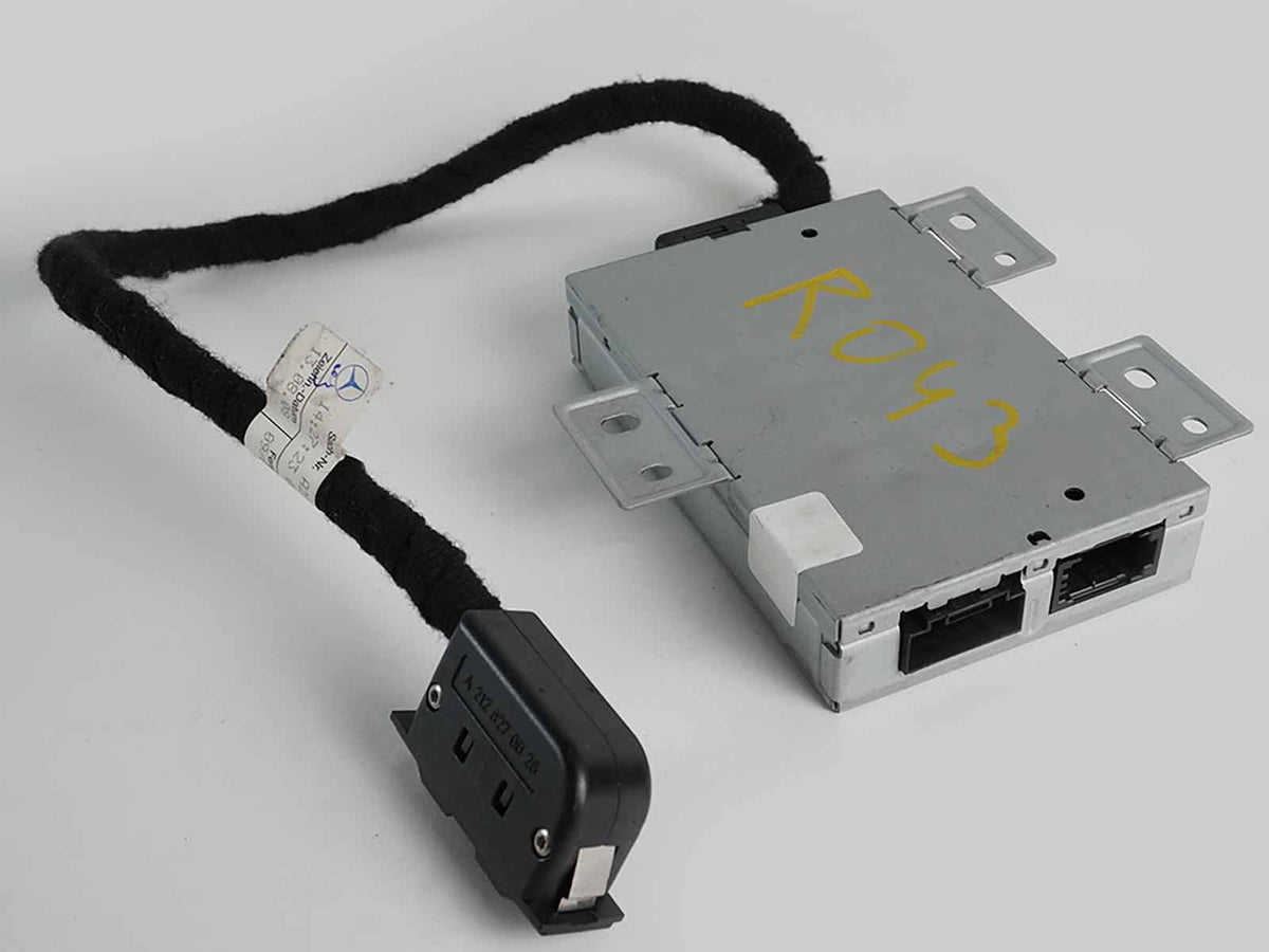 2010 - 2013 Mercedes Benz E Class W212 Communication Interface Control Module