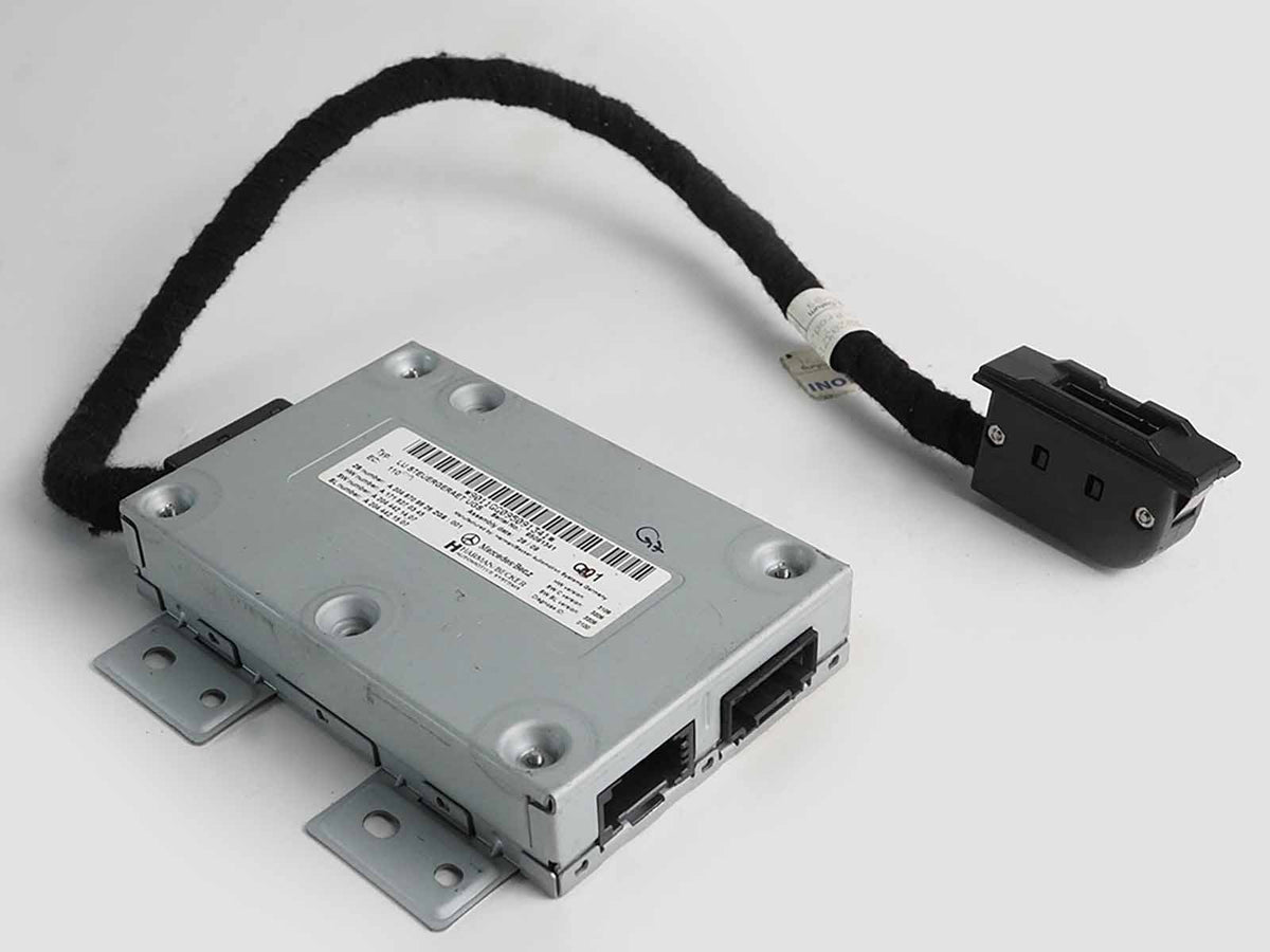 2010 - 2013 Mercedes Benz E Class W212 Communication Interface Control Module