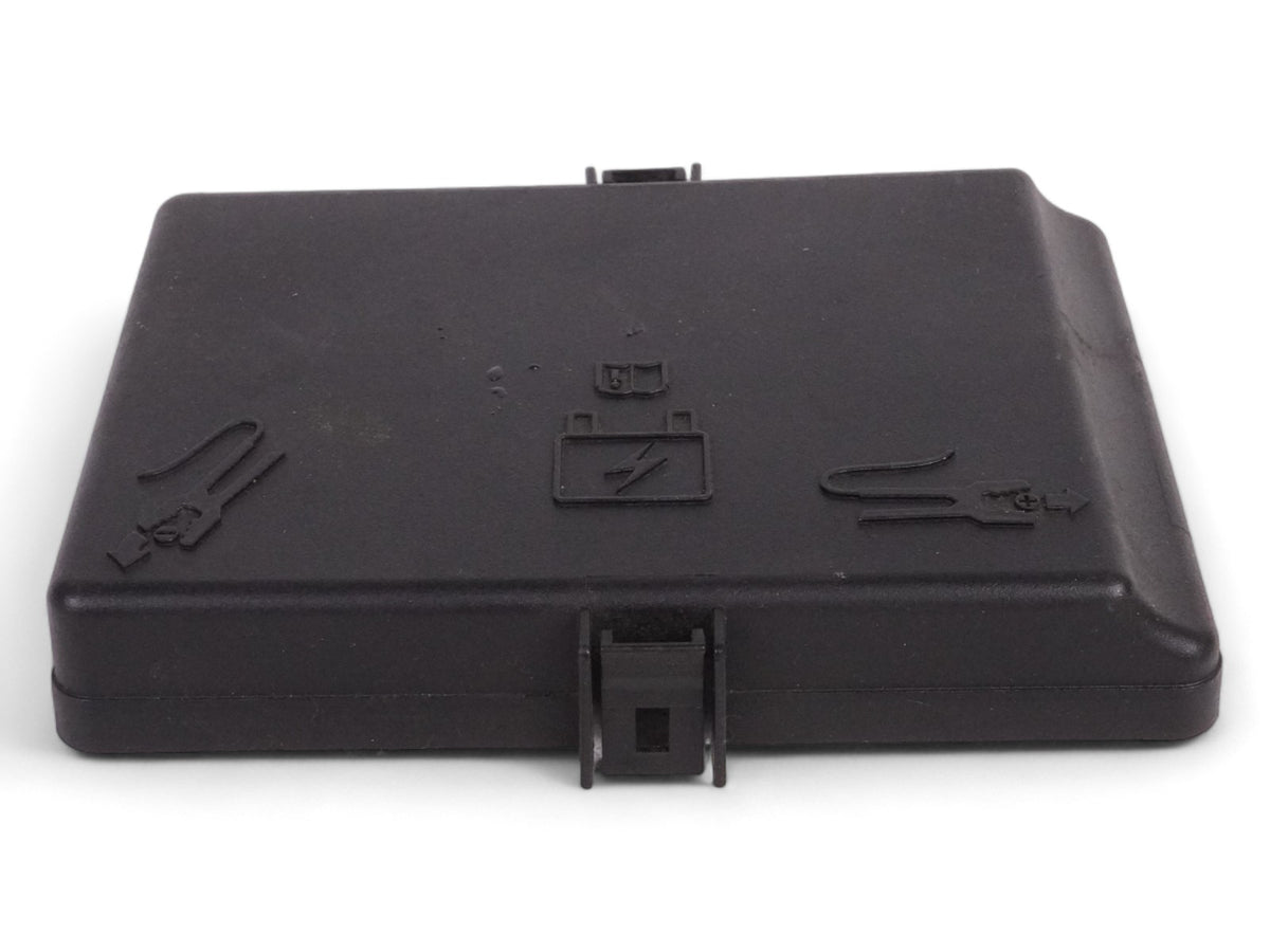 2014 - 2019 Maserati Ghibli S Q4 M157 Trim Cover Panel Fuse Box Distribution OEM