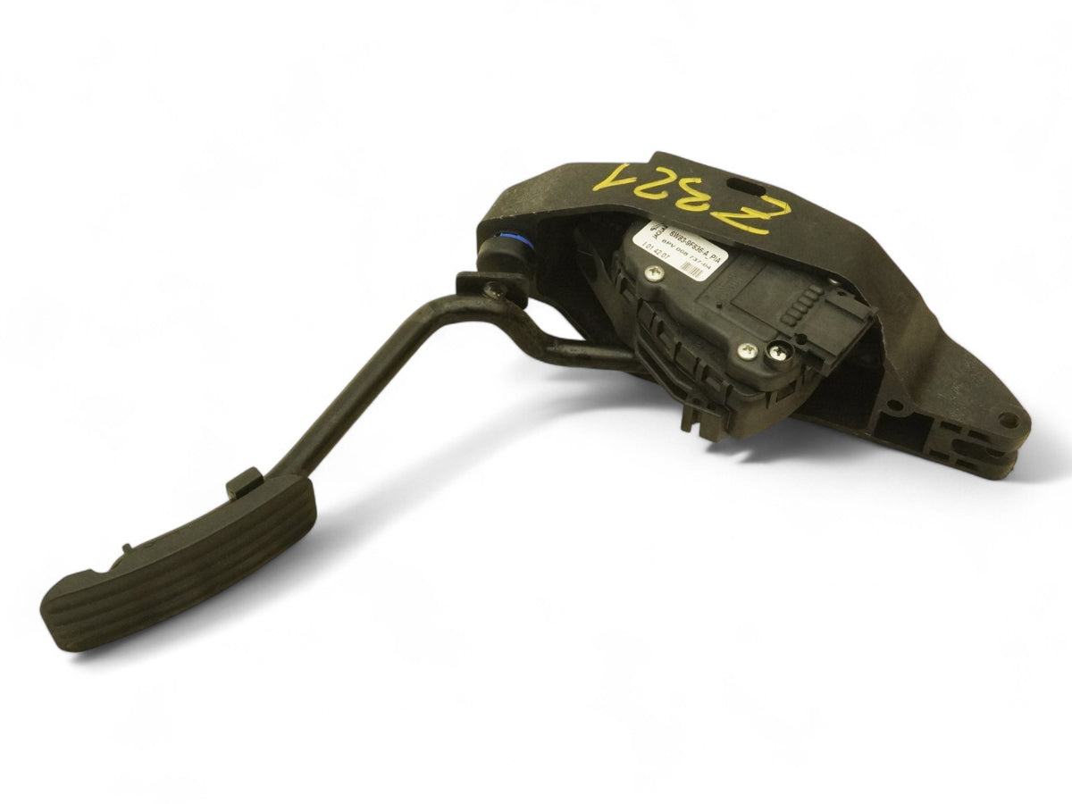 2007-2009 Jaguar XK X150 Gas Throttle Pedal Acceleration Foot Pad 6W839F836A OEM