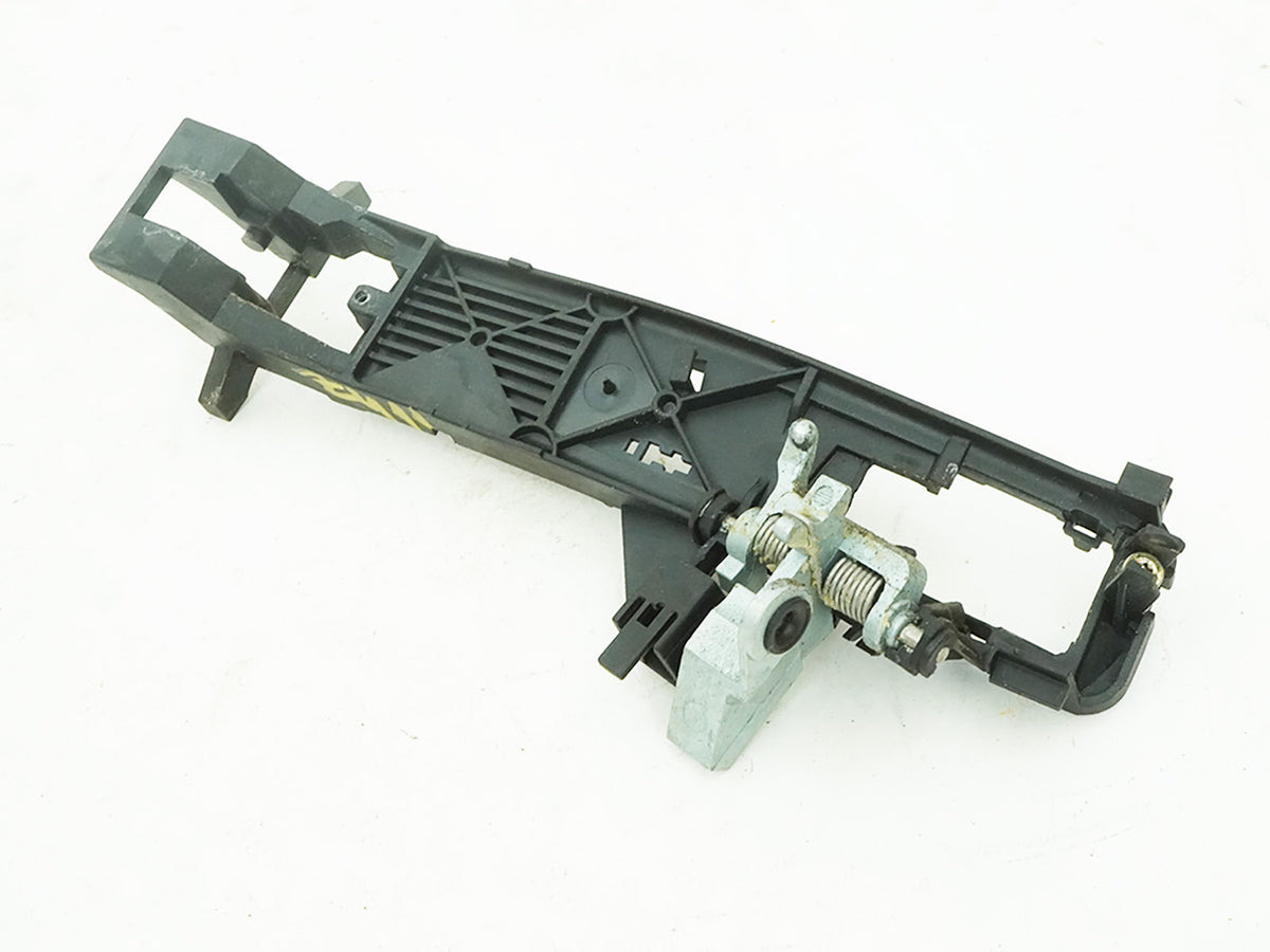 05-06 Mercedes SL500 SL600 SL55 SL65 R230 Door Handle Exterior Frame Right OEM