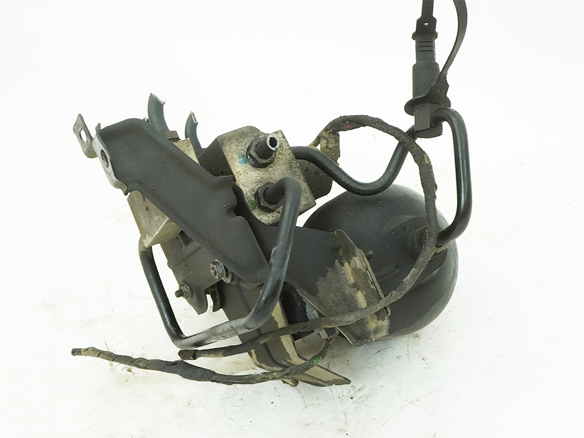 03-06 Mercedes SL500 SL600 R230 Suspension ABC Hydraulic Valve 2203270115 OEM