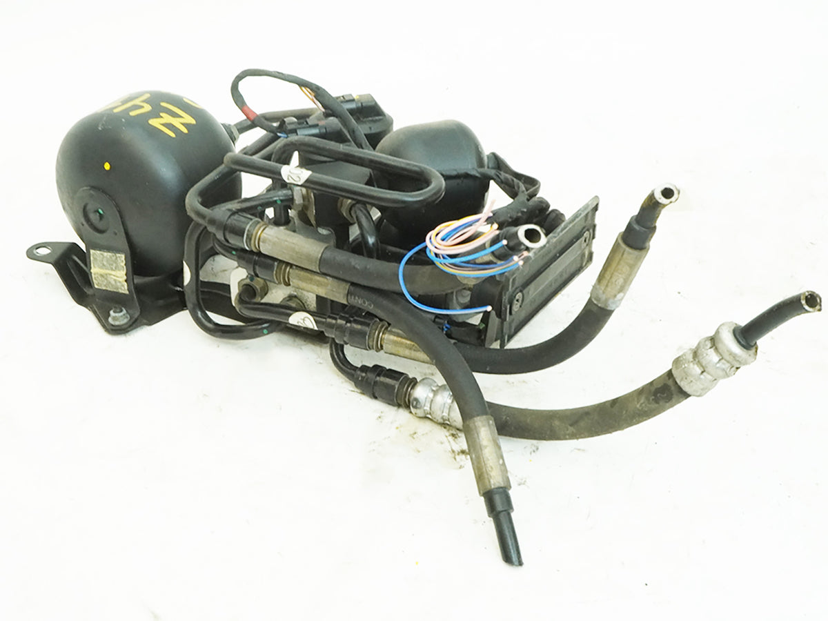 03-06 Mercedes SL500 SL600 R230 Suspension ABC Hydraulic Valve 2203200358 OEM