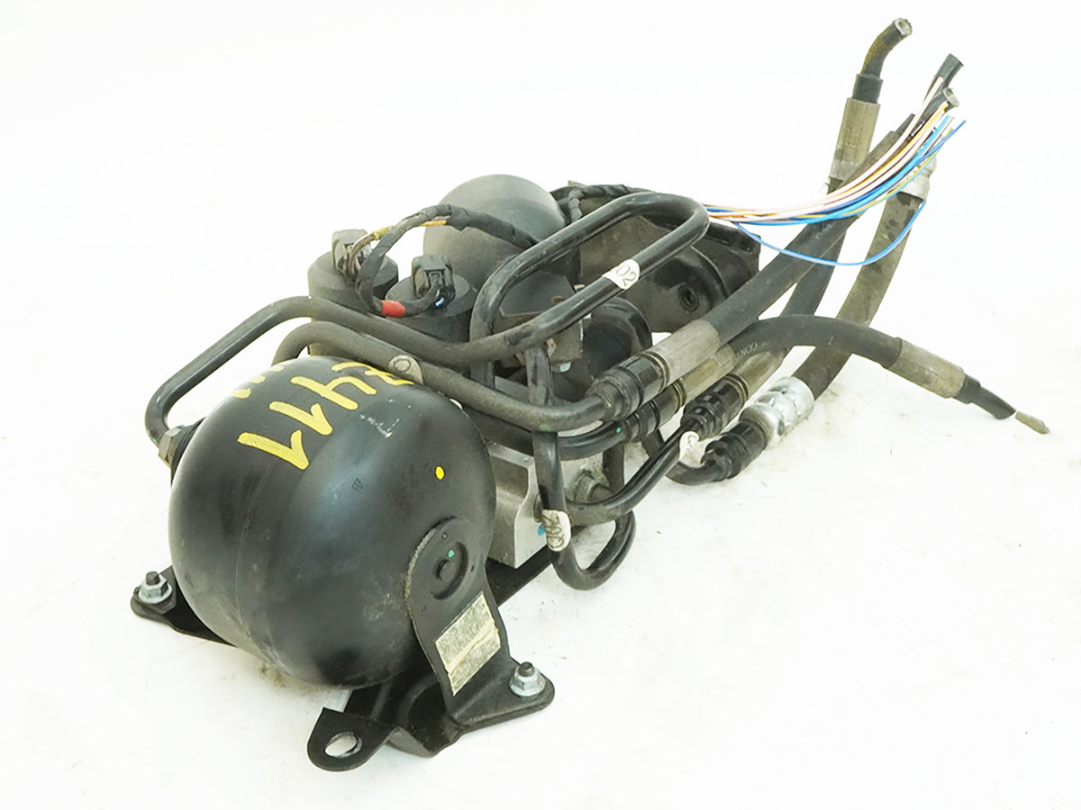 03-06 Mercedes SL500 SL600 R230 Suspension ABC Hydraulic Valve 2203200358 OEM