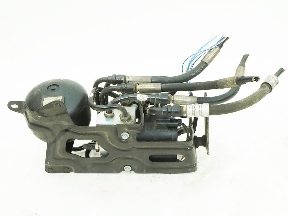 03-06 Mercedes SL500 SL600 R230 Suspension ABC Hydraulic Valve 2203200358 OEM