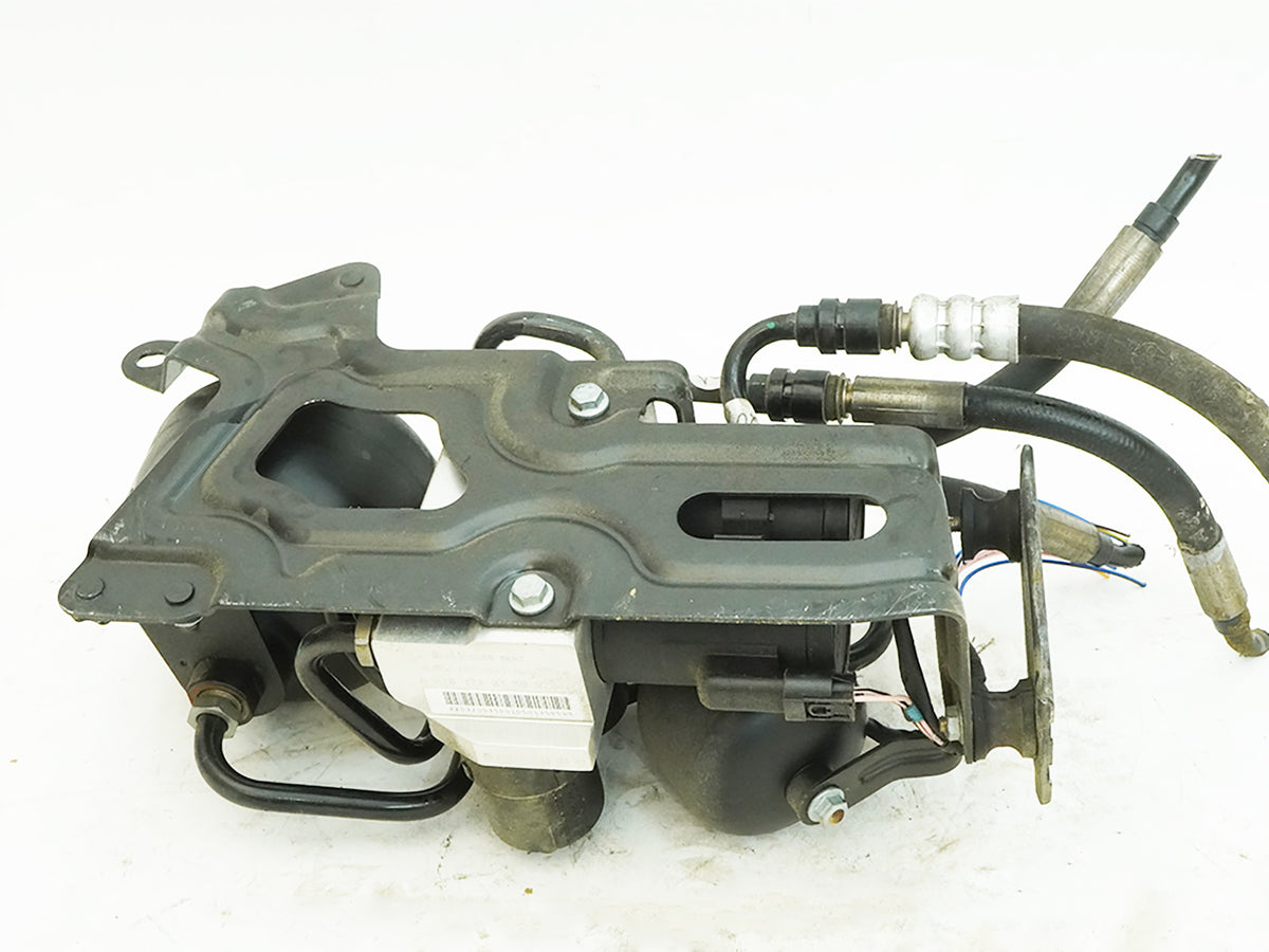03-06 Mercedes SL500 SL600 R230 Suspension ABC Hydraulic Valve 2203200358 OEM