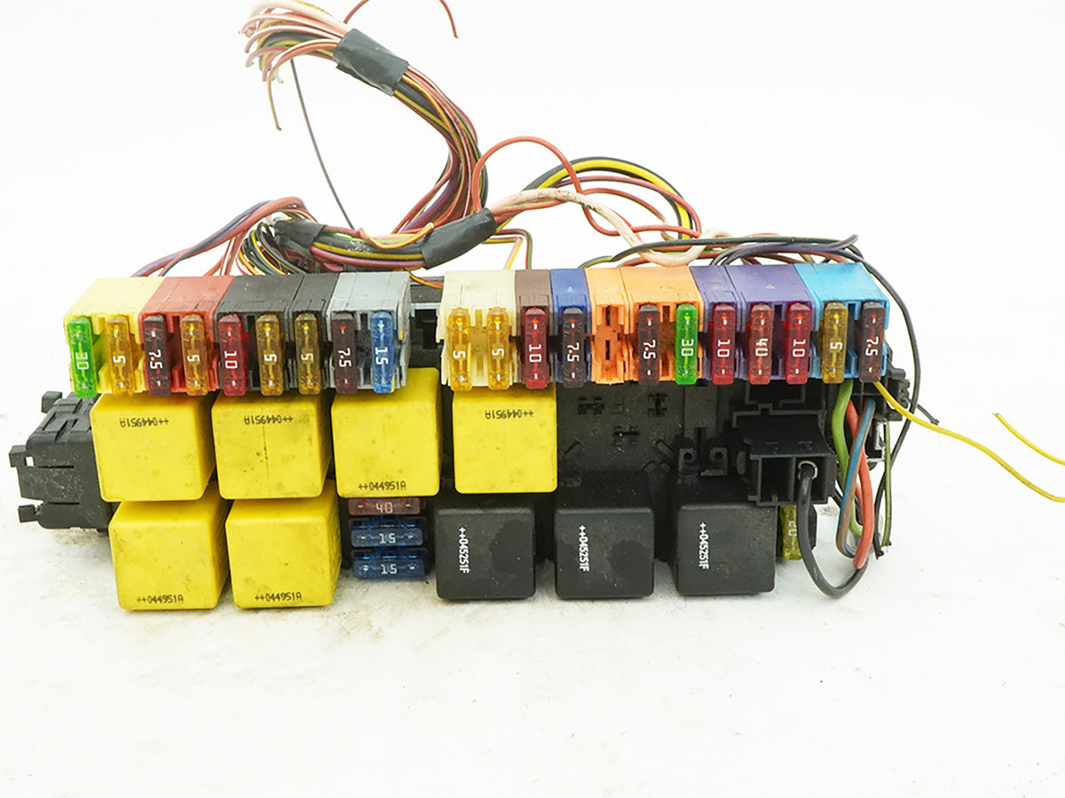 05-06 Mercedes SL500 SL600 R230 SAM Fuse Box Control Module Front LH A2305451932