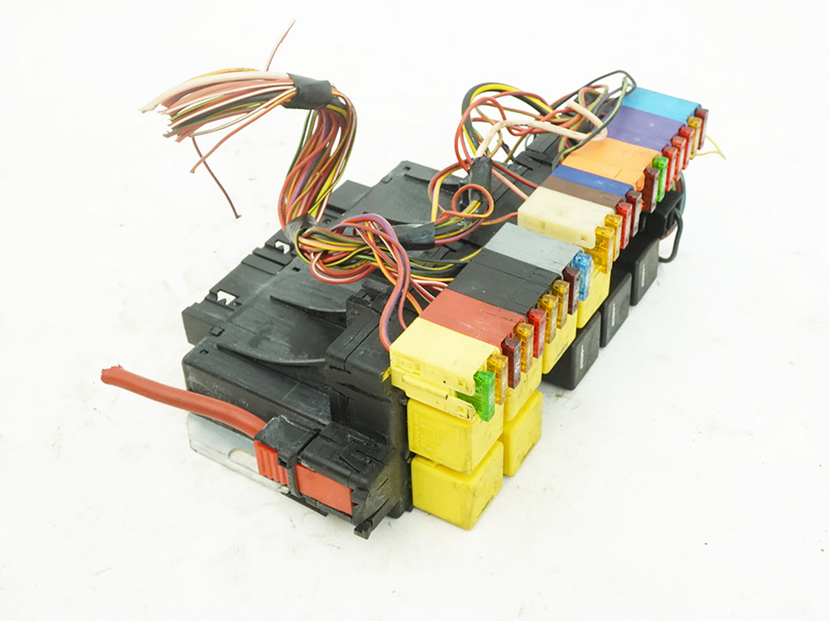 05-06 Mercedes SL500 SL600 R230 SAM Fuse Box Control Module Front LH A2305451932