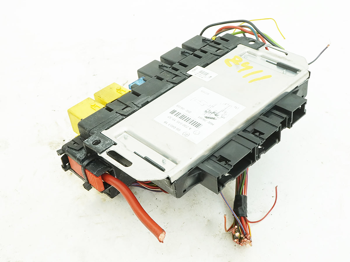 05-06 Mercedes SL500 SL600 R230 SAM Fuse Box Control Module Front LH A2305451932