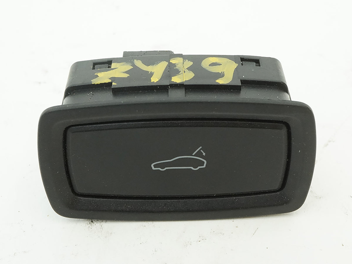 15-18 Porsche Macan S 95B Tailgate Trunk Opener Control Switch 7PP959832 OEM