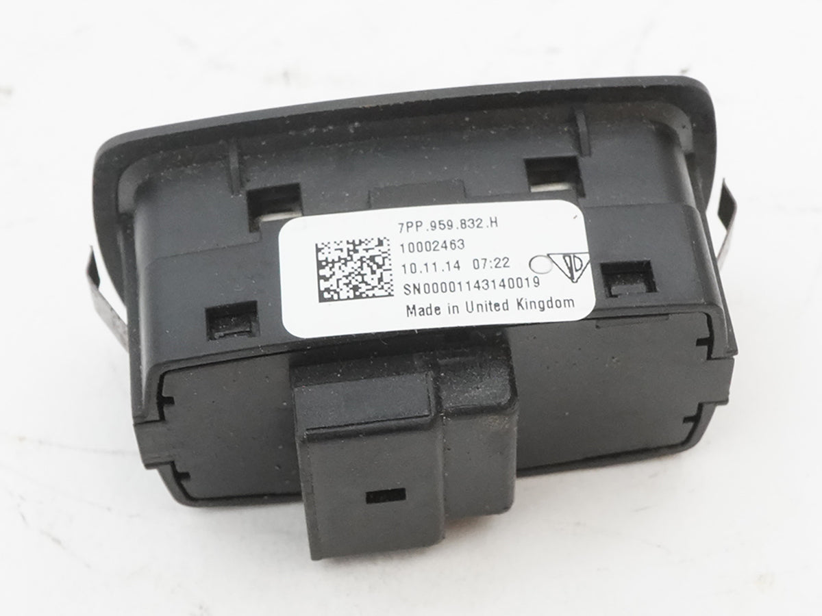 15-18 Porsche Macan S 95B Tailgate Trunk Opener Control Switch 7PP959832 OEM