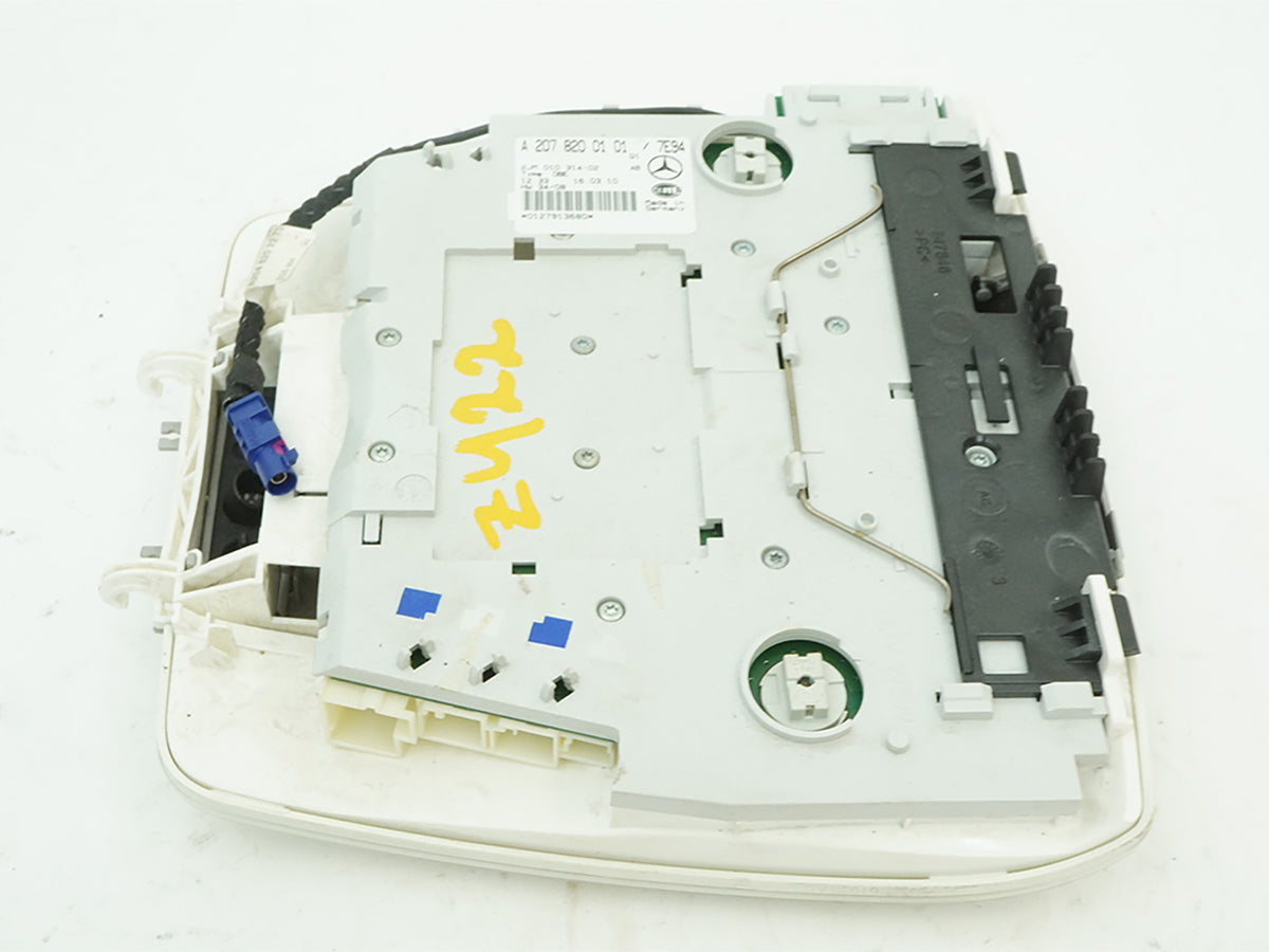 11-17 Mercedes E350 E550 C207 Dome Light Lamp Overhead Console Front A2078200101