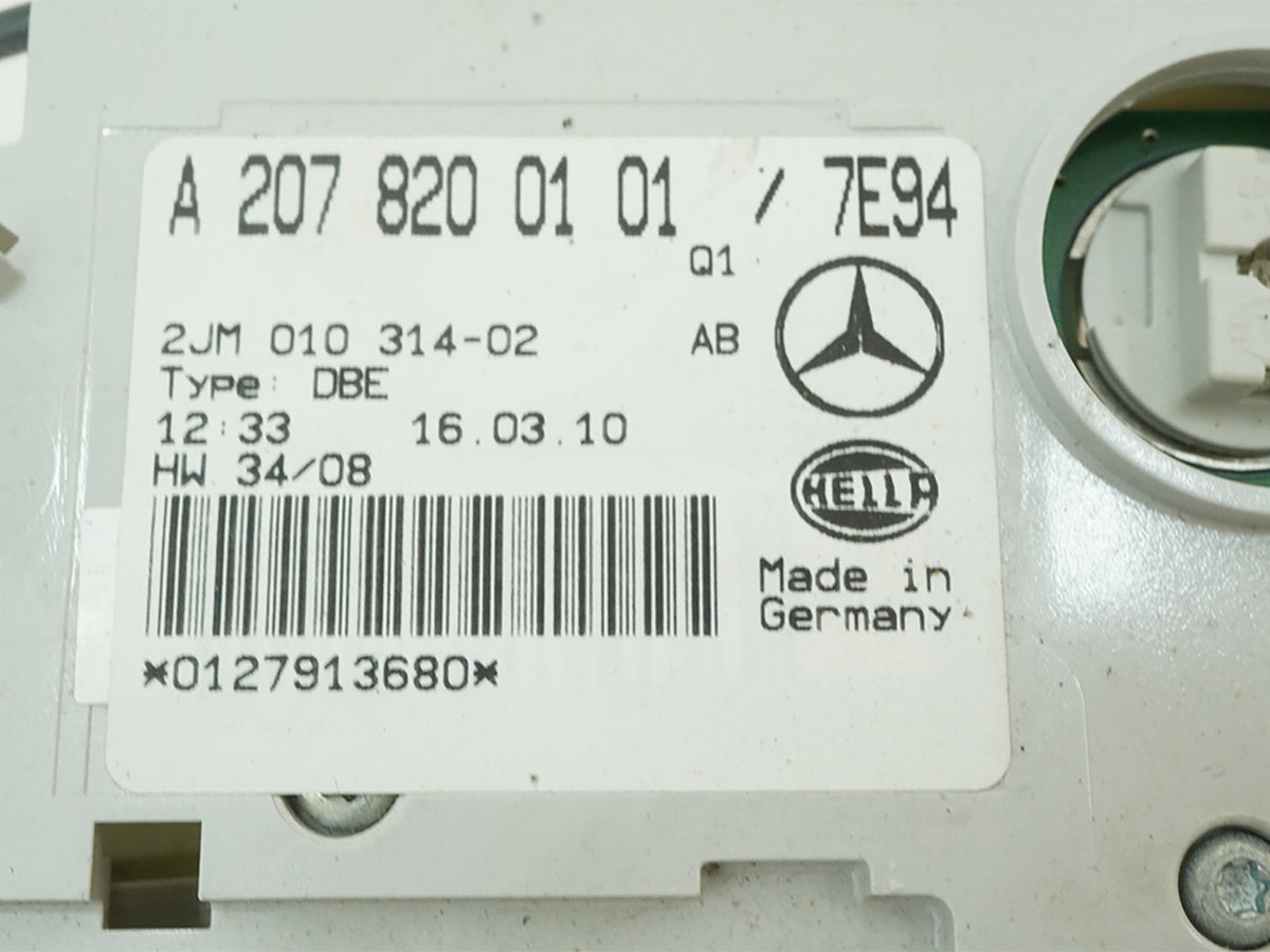11-17 Mercedes E350 E550 C207 Dome Light Lamp Overhead Console Front A2078200101