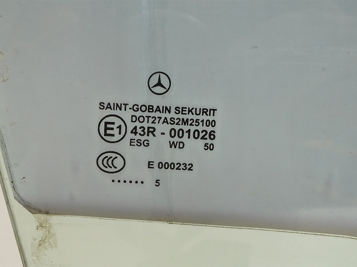 03-12 Mercedes SL500 SL600 SL55 R230 Front RH Door Window Glass 2307250210 OEM