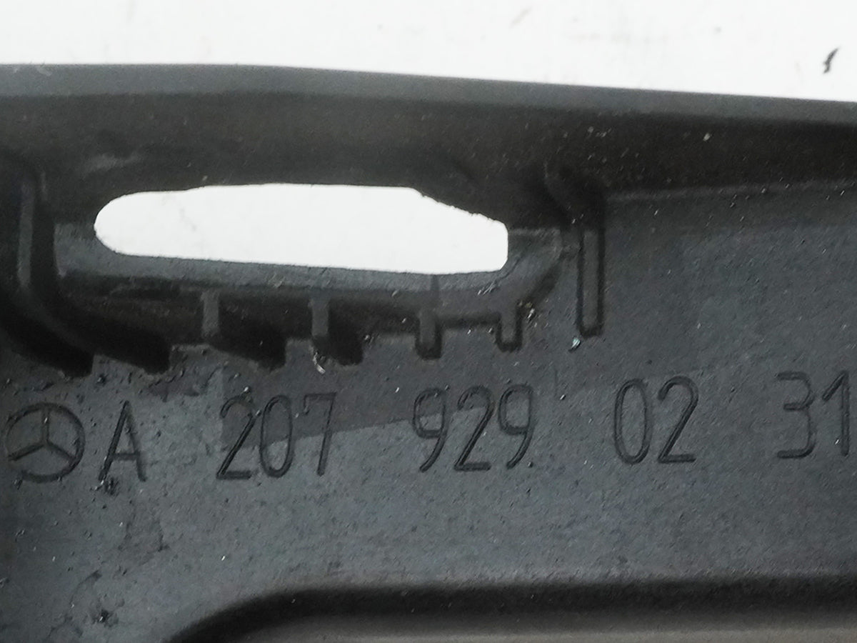 10-17 Mercedes E350 E550 W207 Rear Seat Mount Bracket Left Right A2079290231 OEM