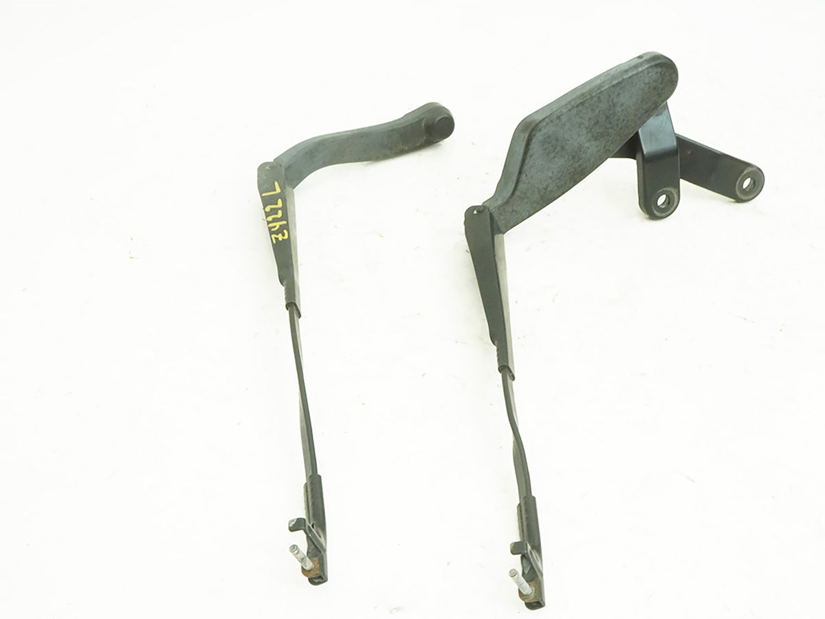 2010-2013 Mercedes E350 E550 W207 Wiper Arm Windshield Left Right 2078200044 OEM