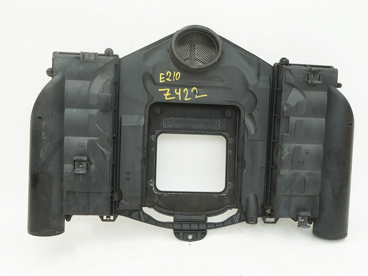 2010-2011 Mercedes E350 C207 Air Intake Cleaner Filter Box Cover A1120940004 OEM