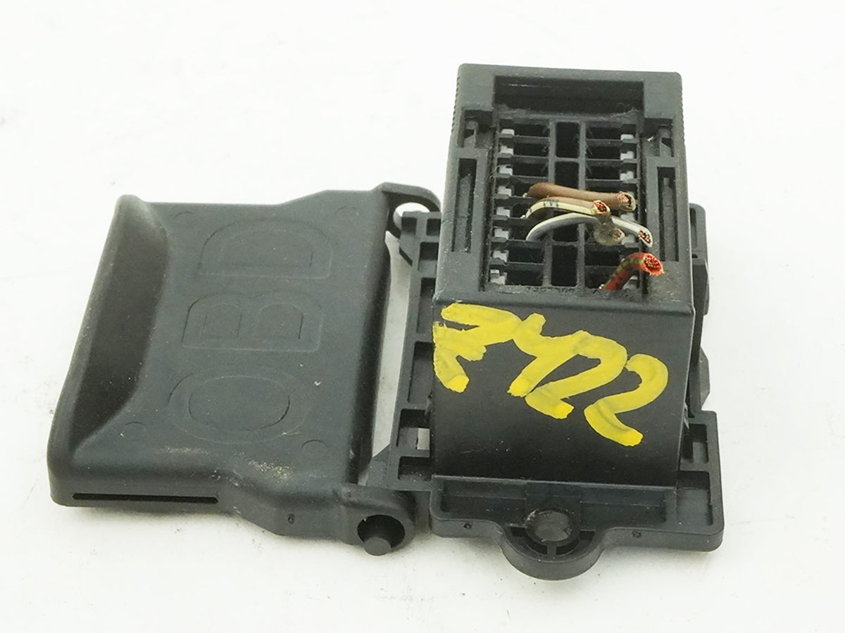 10-17 Mercedes E350 E550 W207 OBD Diagnostic Plug Switch Unit 2025402373 OEM