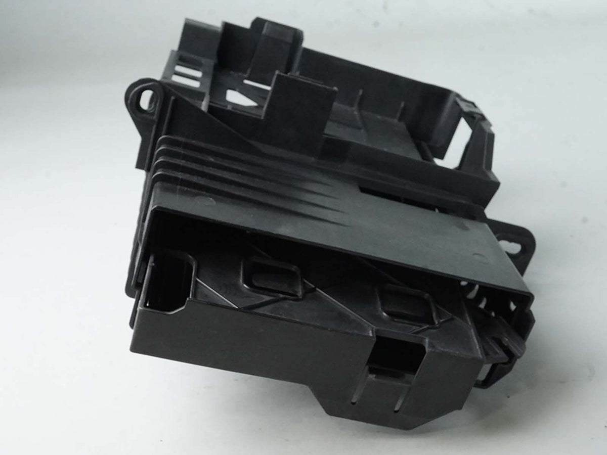 2009 - 2012 Audi Q5 8R Bracket Support Sound Audio Amplifier 8R0035209A OEM
