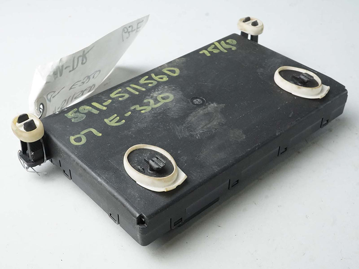2007 - 2008 Mercedes Benz E Class W211 Door Control Module Front Left OEM