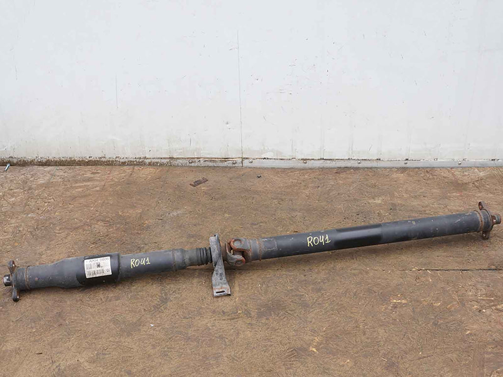  2008 - 2014 Mercedes C Class W204 4Matic Drive Shaft Cardan Proppeler Rear OEM, used