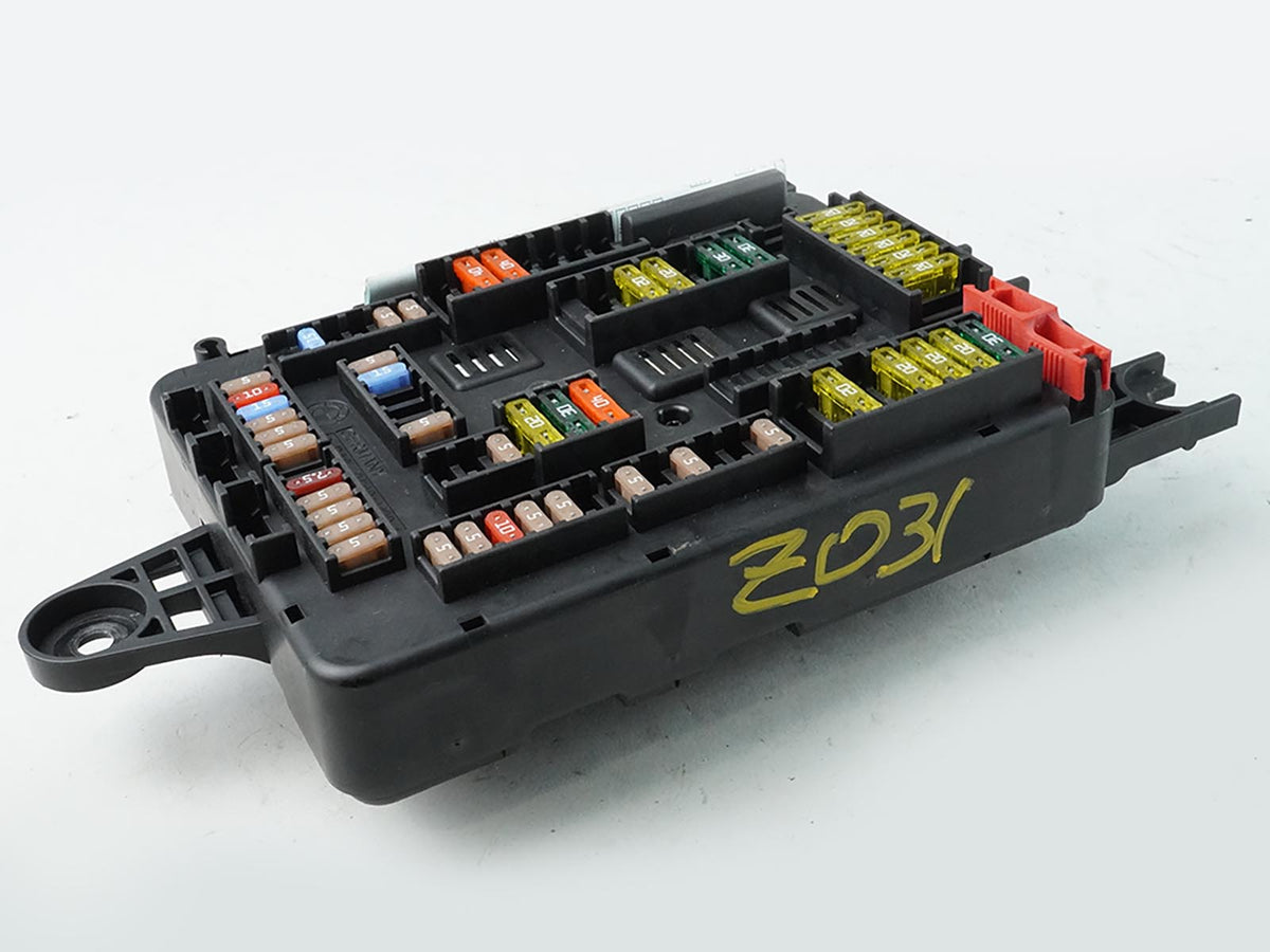 2012 - 2018 Bmw 3 Series F30 Fuse Box Relay Distribution Box Module 9228158 OEM