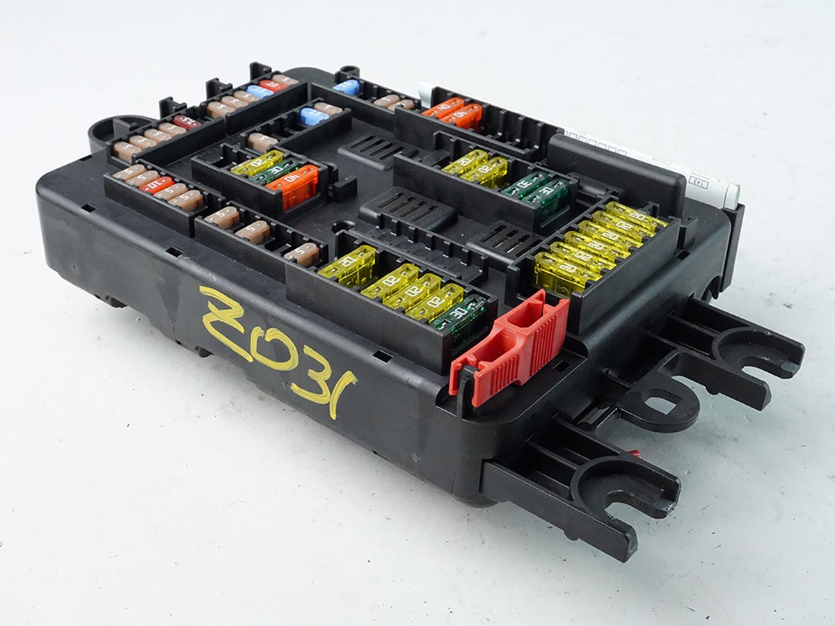 2012 - 2018 Bmw 3 Series F30 Fuse Box Relay Distribution Box Module 9228158 OEM