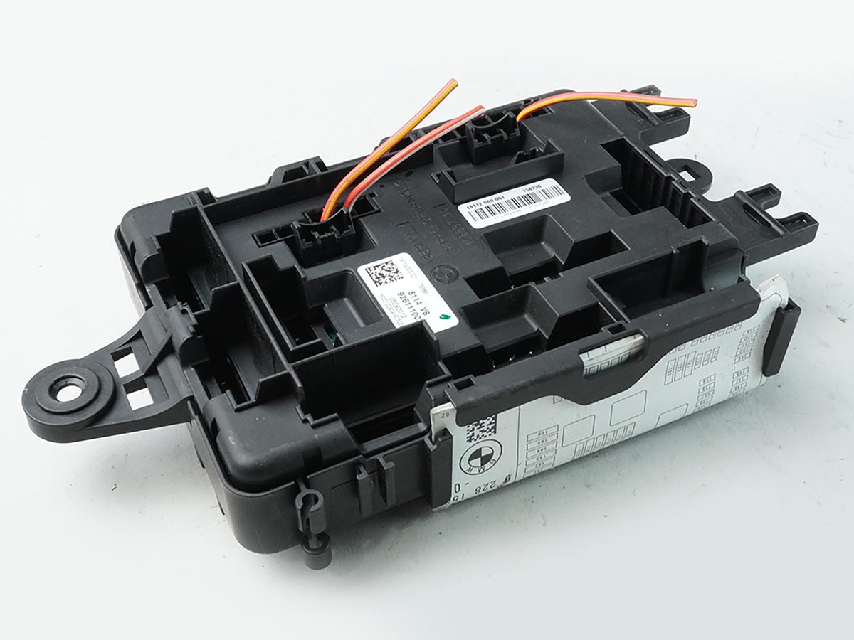2012 - 2018 Bmw 3 Series F30 Fuse Box Relay Distribution Box Module 9228158 OEM