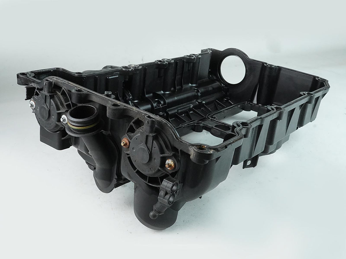 2012 - 2016 Bmw 5 Series F10 528Xi 2.0L Valve Cover Engine Motor 11127588412
