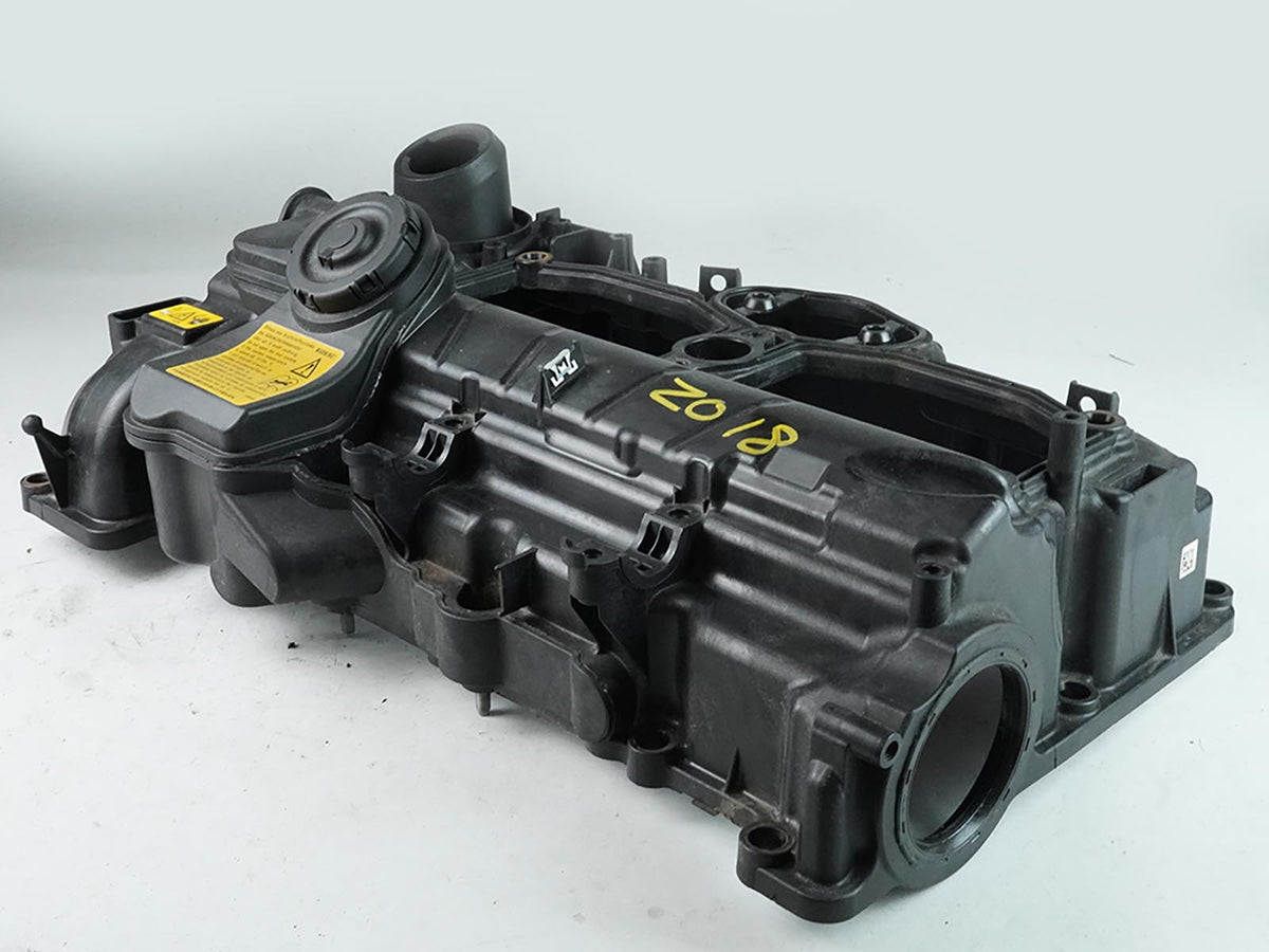 2012 - 2016 Bmw 5 Series F10 528Xi 2.0L Valve Cover Engine Motor 11127588412