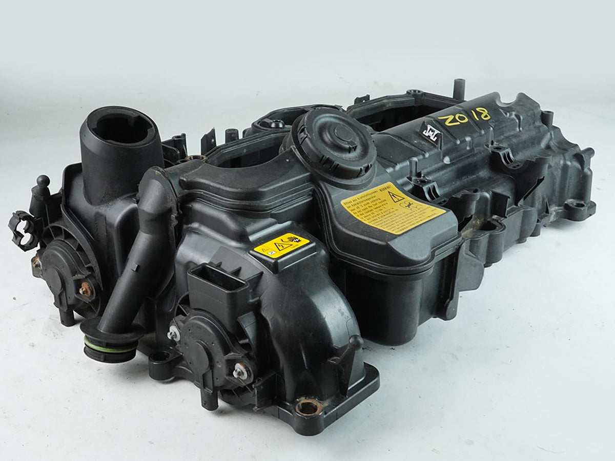 2012 - 2016 Bmw 5 Series F10 528Xi 2.0L Valve Cover Engine Motor 11127588412