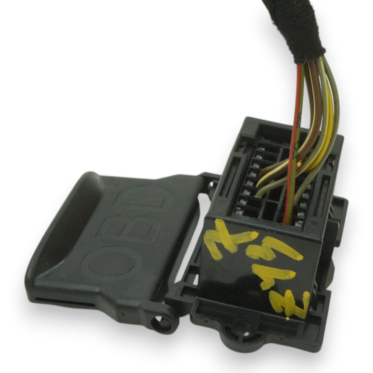 12-14 Mercedes CLS550 CLS63 C218 OBD Diagnostic Plug Cover Port 2025402373 OEM
