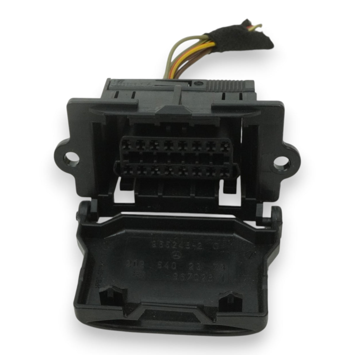 12-14 Mercedes CLS550 CLS63 C218 OBD Diagnostic Plug Cover Port 2025402373 OEM