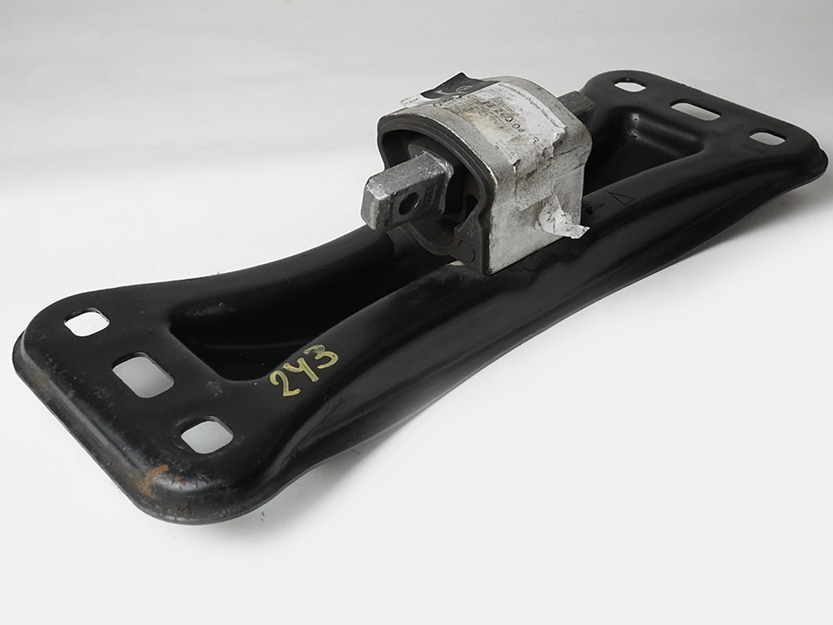 2003 - 2006 Mercedes Benz Sl Class R230 Sl500 Transmission Mount Bracket OEM