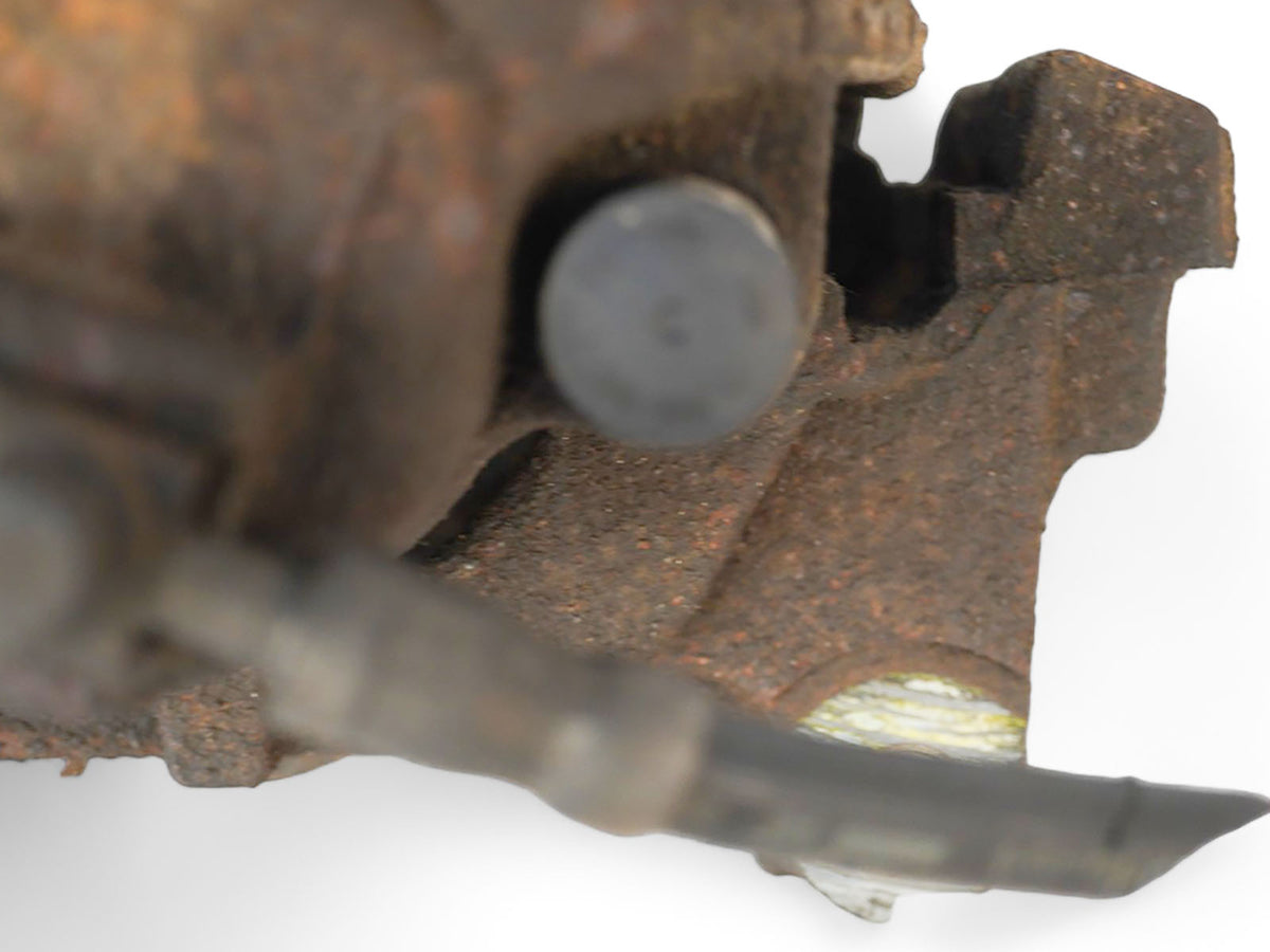 2015 - 2018 Audi Q3 8U Caliper Brake Stop W Pads Front Passenger Right Rh OEM