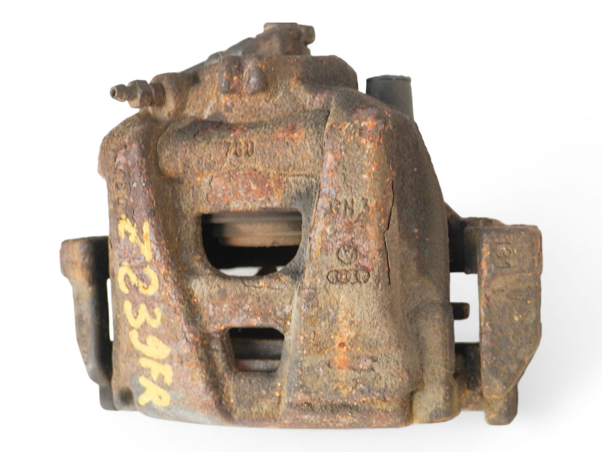 2015 - 2018 Audi Q3 8U Caliper Brake Stop W Pads Front Passenger Right Rh OEM