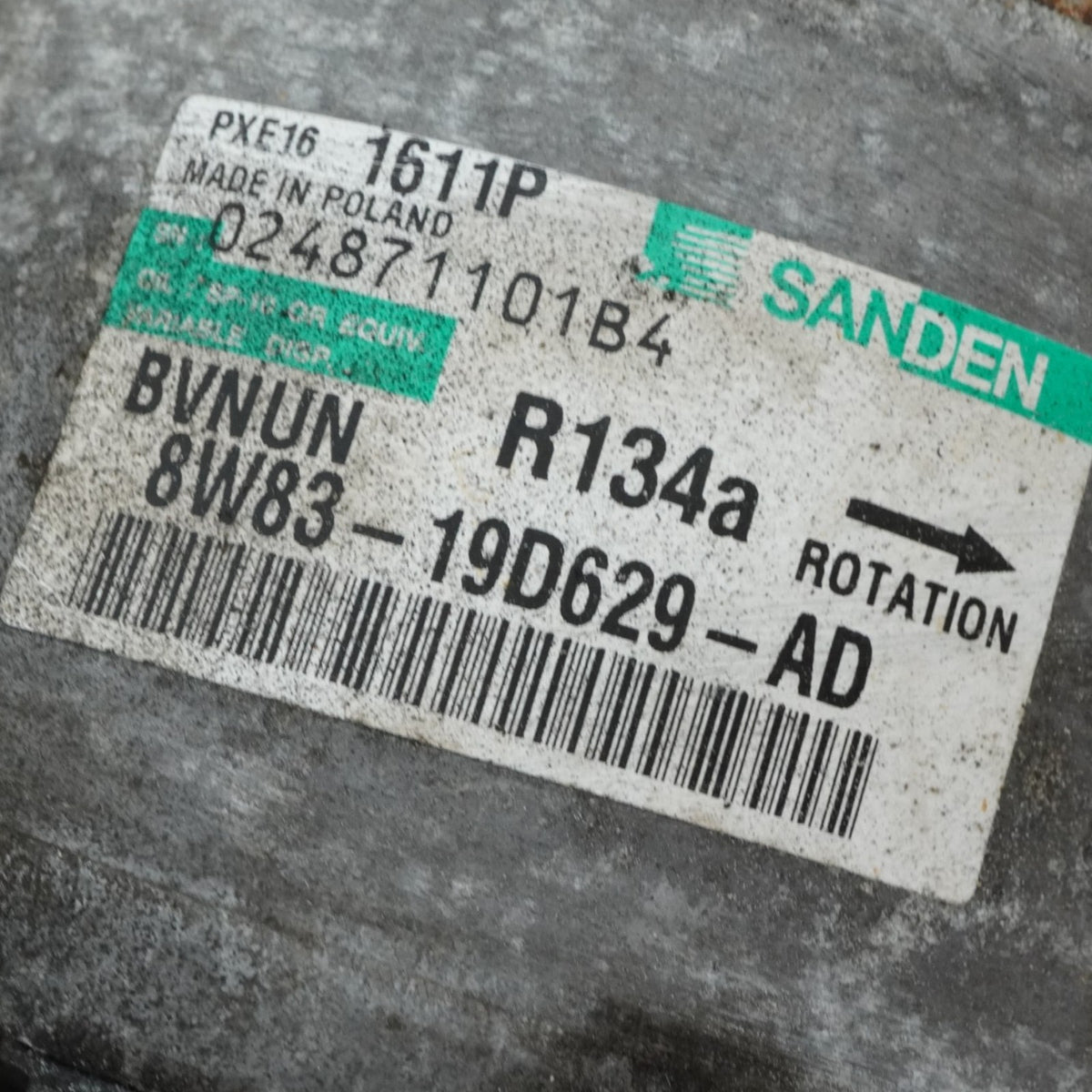2010-2015 Jaguar XJ X351 5.0L AC Air Conditioning Compressor Pulley 8W8319D629AD