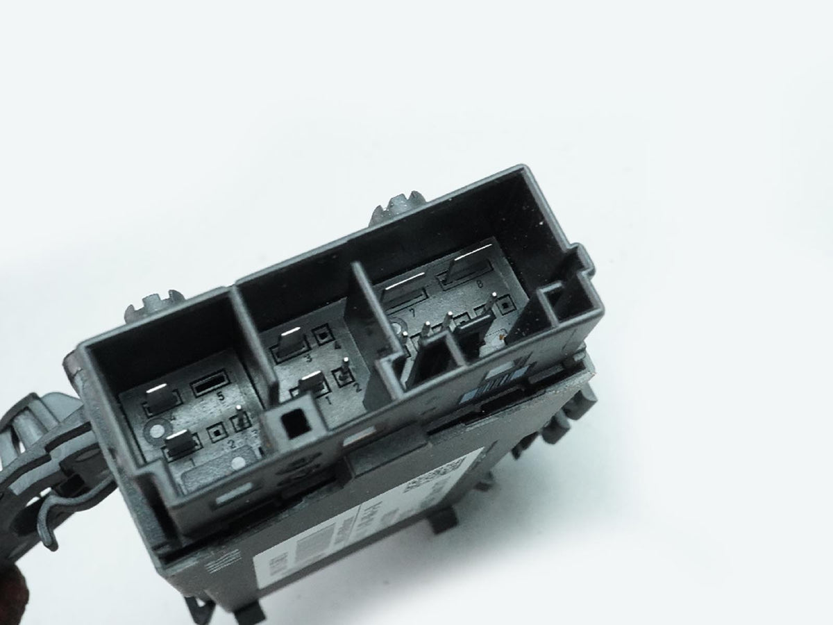 2012 - 2015 Bmw 3 Series F30 Seat Computer Module Control Rear 921646801 OEM