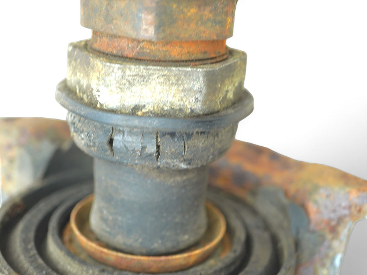 72-80 Mercedes Benz S Class W116 450SEL Drive Shaft Cardan Propeller Rear