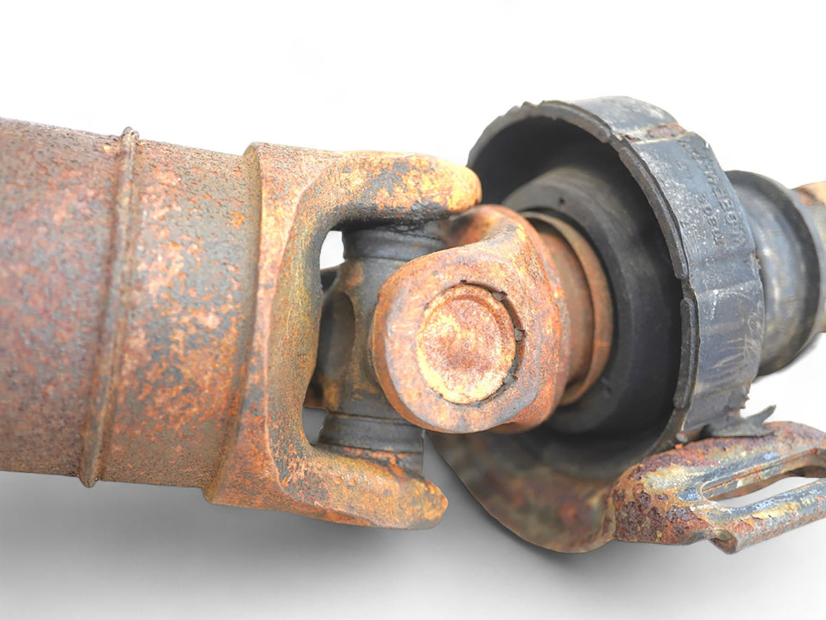 72-80 Mercedes Benz S Class W116 450SEL Drive Shaft Cardan Propeller Rear