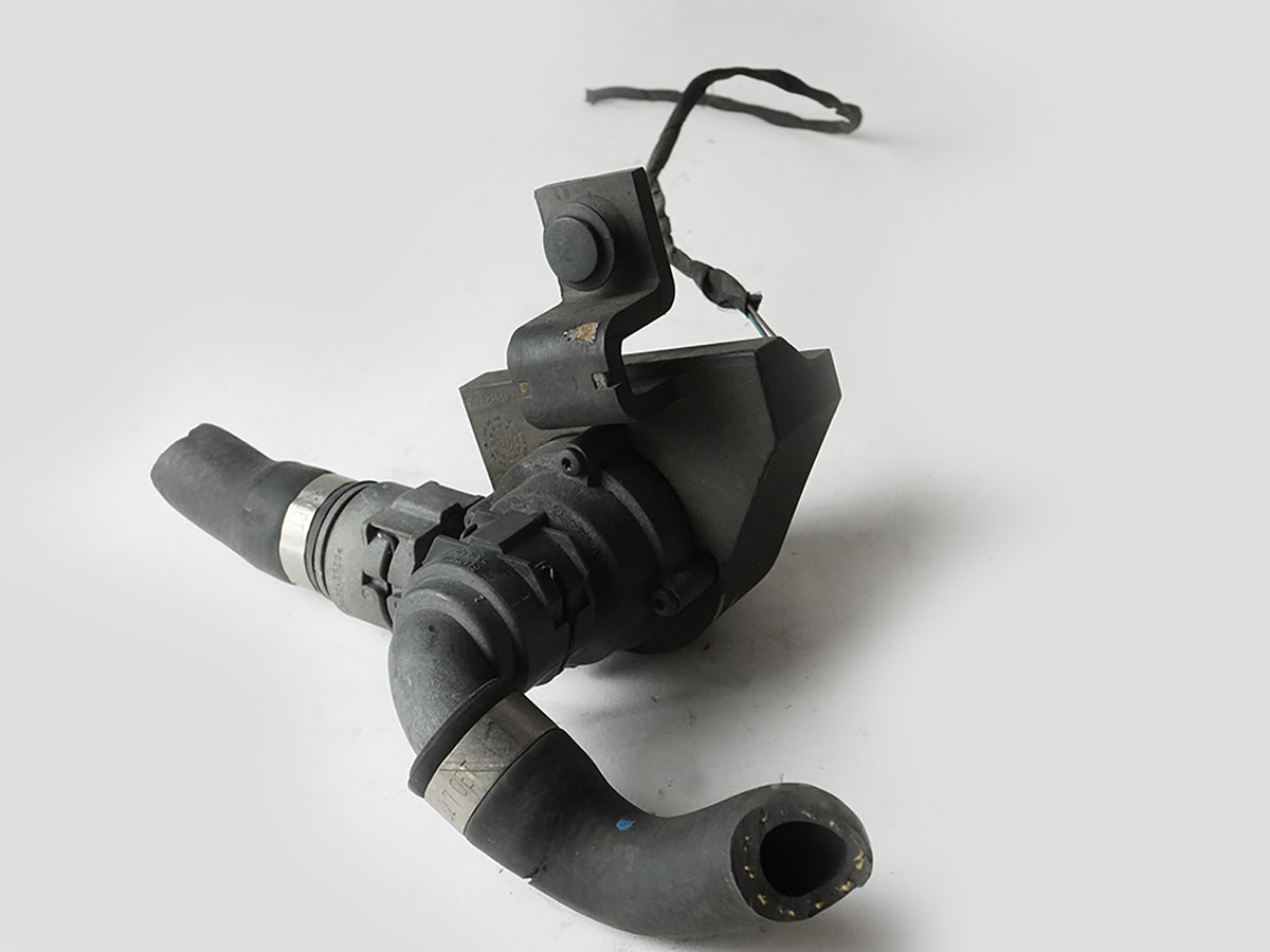 2005 - 2007 Bmw 5 Series E60 Secondary Auxiliary Pump Coolant Water N52 Engine