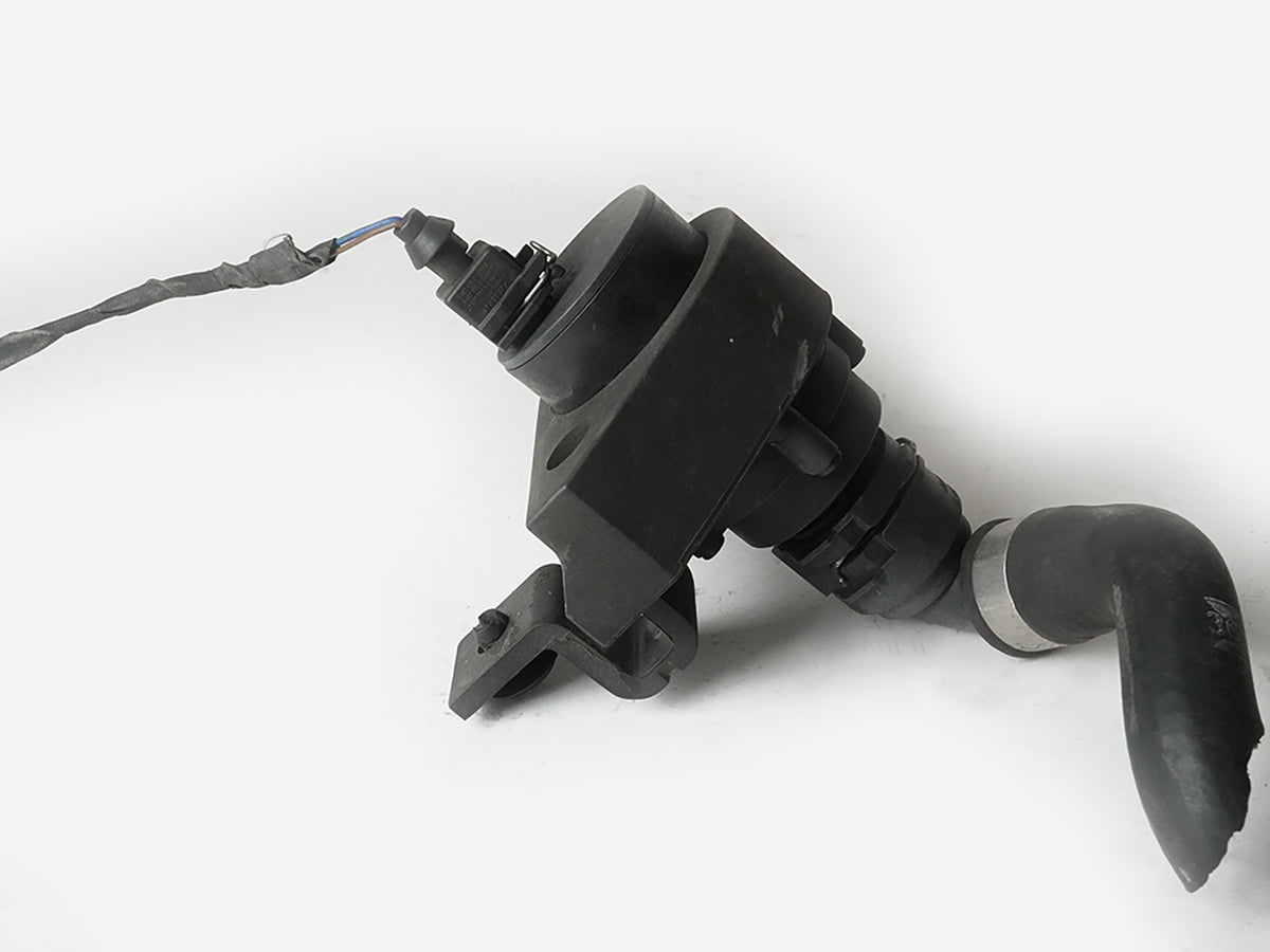 2005 - 2007 Bmw 5 Series E60 Secondary Auxiliary Pump Coolant Water N52 Engine