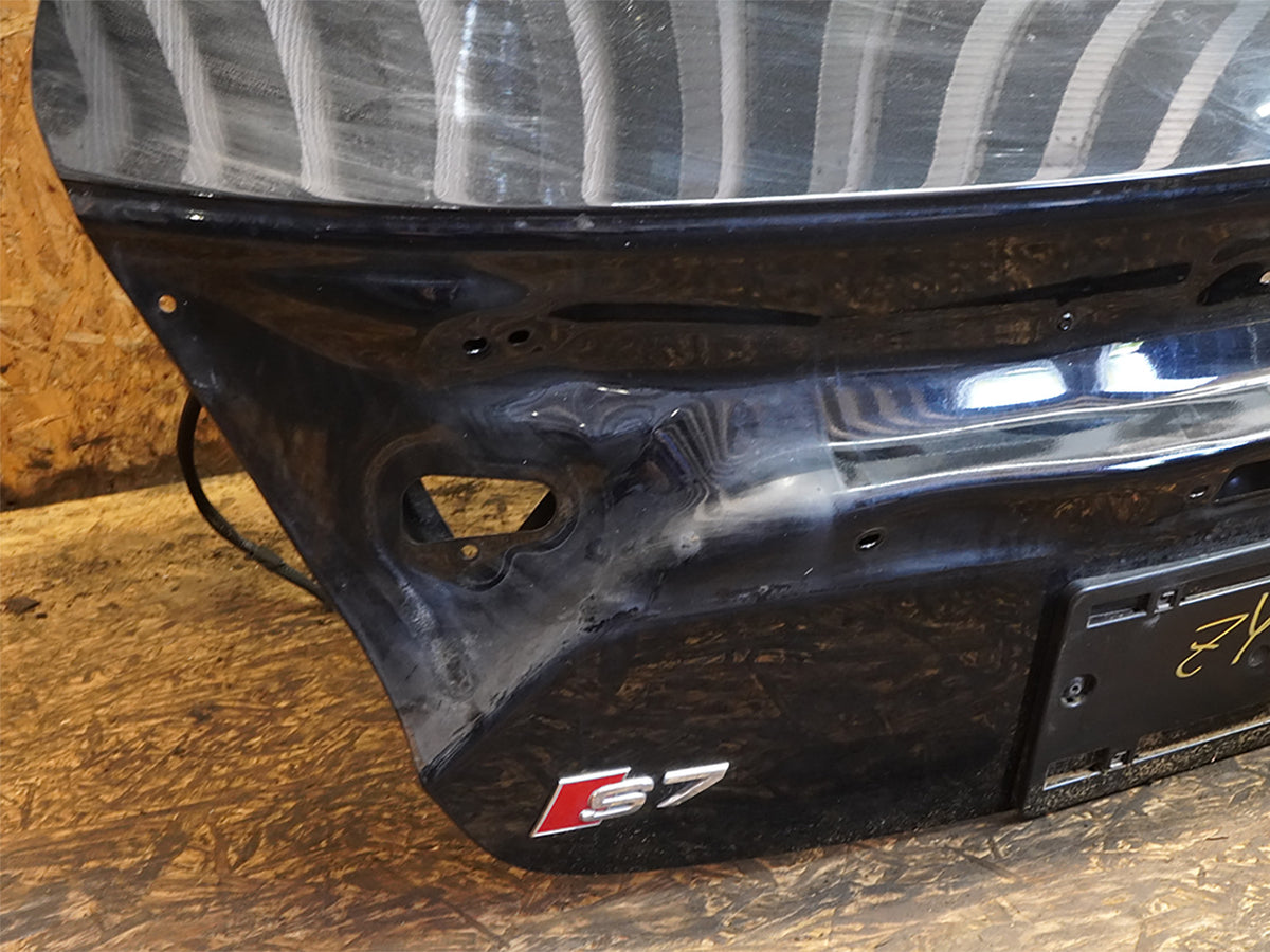 12-17 Audi S7 A7 4G Rear Trunk Tailgate Boot Lid Panel 4G8827025B Black 0E OEM