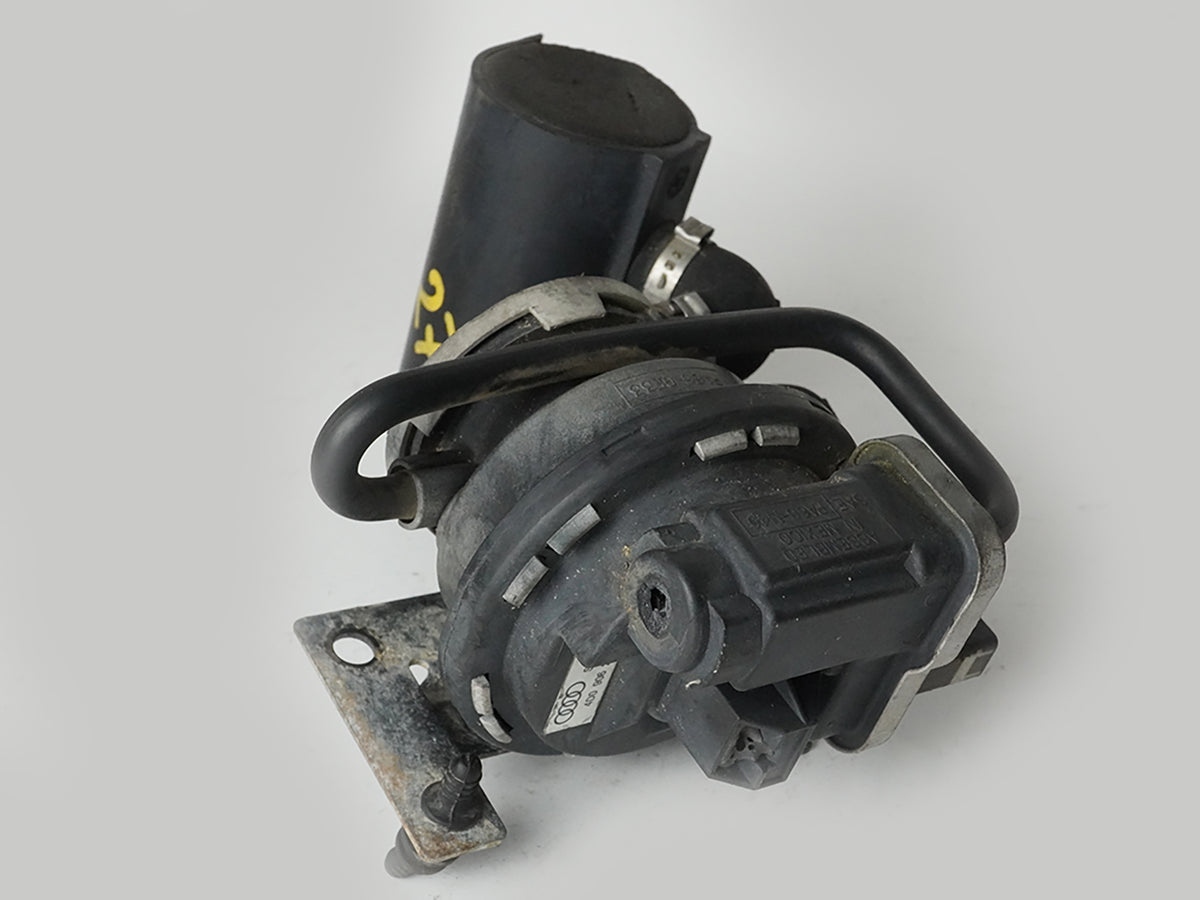 2000 - 2006 Audi TT Mk1 1.8 Liter Engine Fuel Leak Deflection Pump Dohc OEM