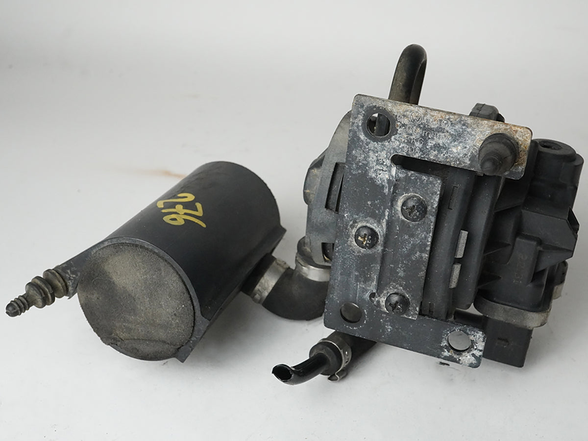 2000 - 2006 Audi TT Mk1 1.8 Liter Engine Fuel Leak Deflection Pump Dohc OEM