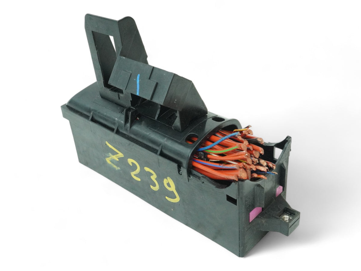 2015 - 2018 Audi Q3 8U Fuse Box Junction Power Sam Relay Module Distribution OEM
